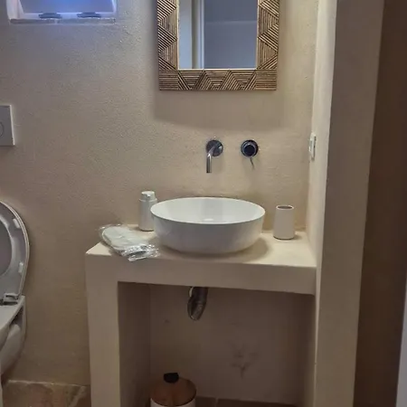 Oasi Nel Bianco