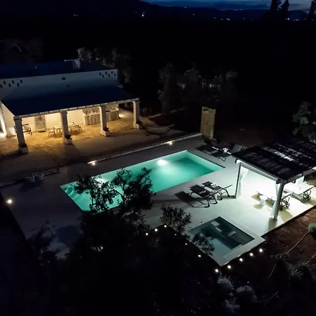 Villa Oasi Nel Bianco *